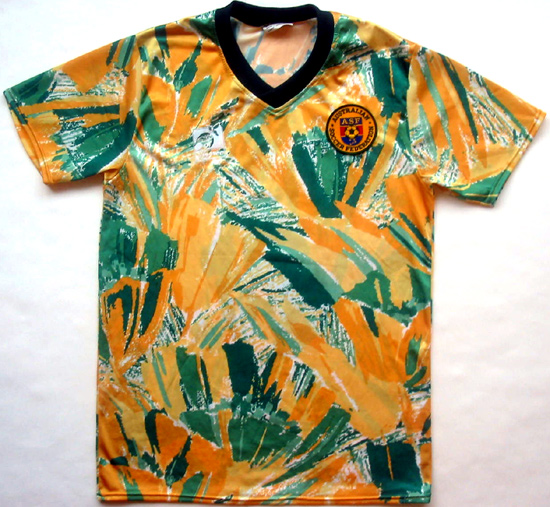 australia-home-football-shirt-1991-s_2081_1.jpg